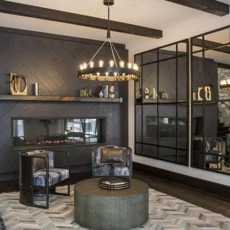Modern And Lavish Apartment Glendale Exterior photo